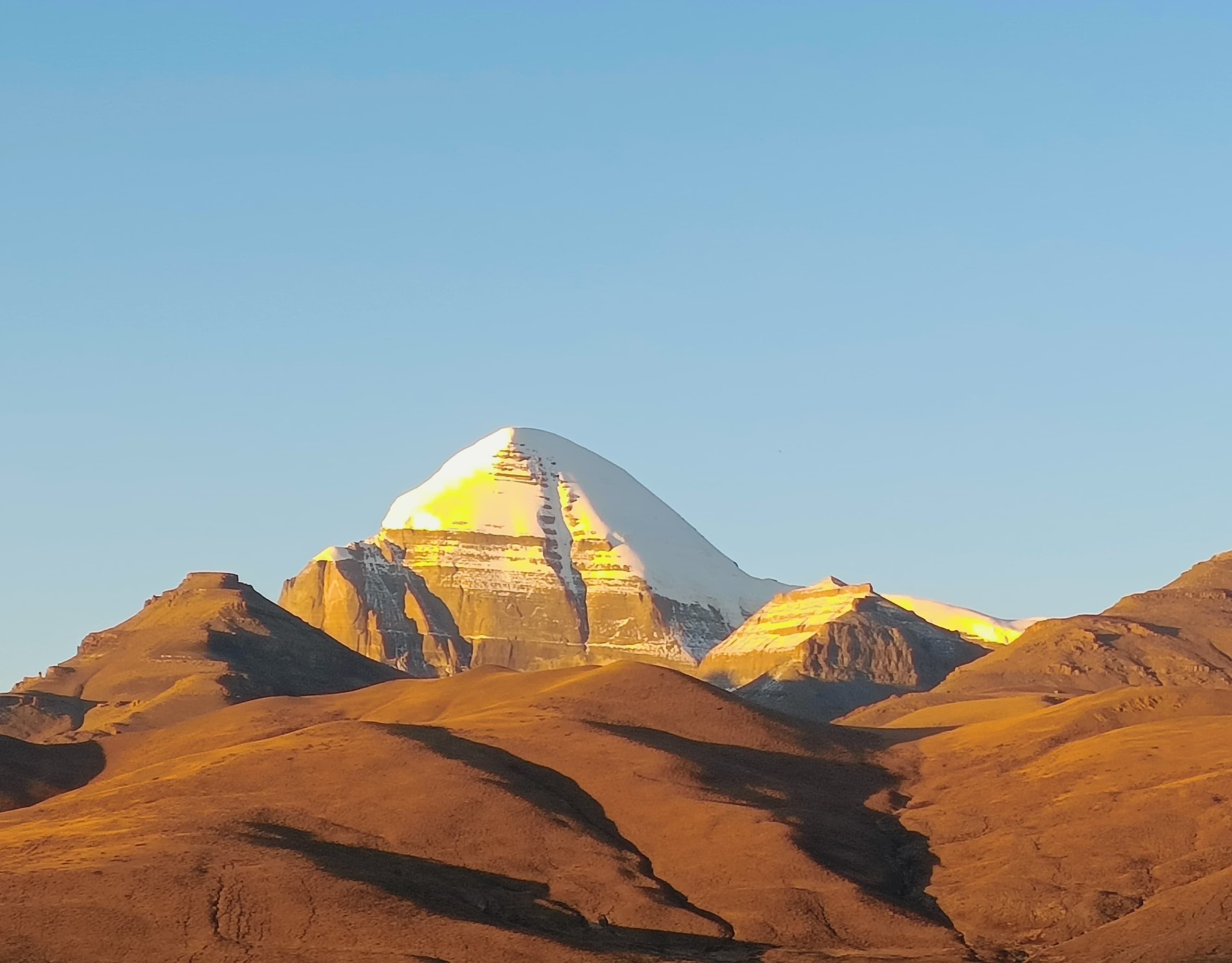 Luxury Kailash Manasarovar via Lhasa-Ali